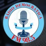 Logo da Rádio Democrática FM